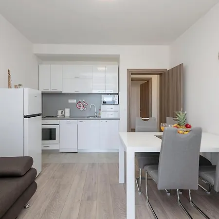Amazing In With Wifi Apartment