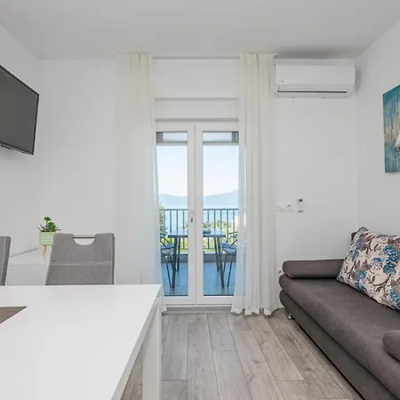 Apartment Amazing In With Wifi Podaca