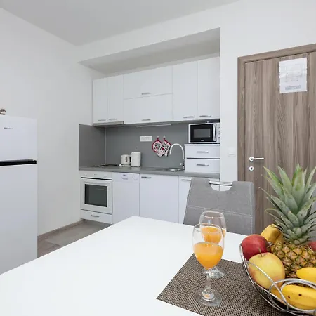 2 Bedroom Gorgeous In Lejlighed *